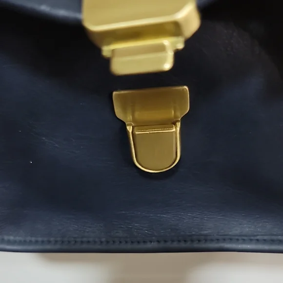 Vintage Coach Navy Leather Crossbody Bag - Picture 3 of 16